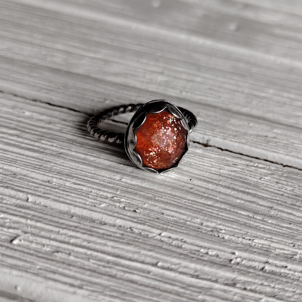 Sunstone Ring - Picture 11 of 16